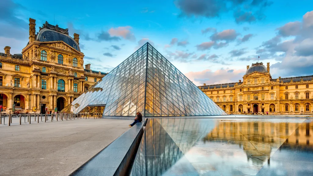 Tại sao nên ghé thăm Bảo tàng Louvre