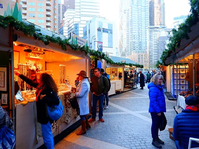 Chợ Giáng sinh tại Columbus Circle