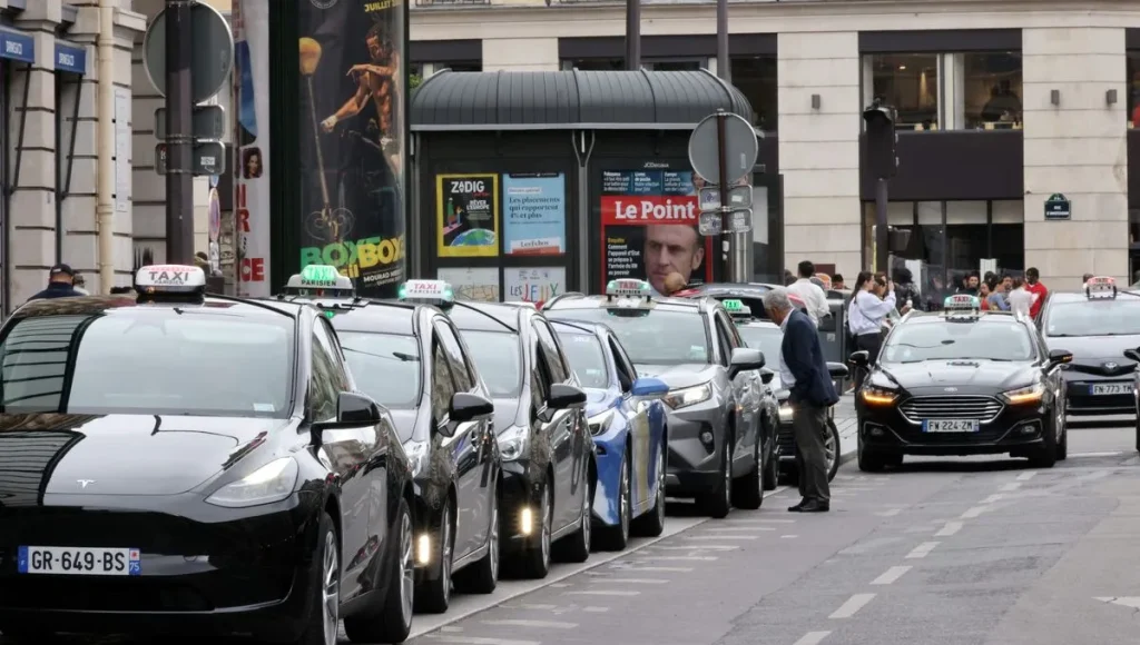 Chi tiêu quá nhiều vào Taxi ở Paris