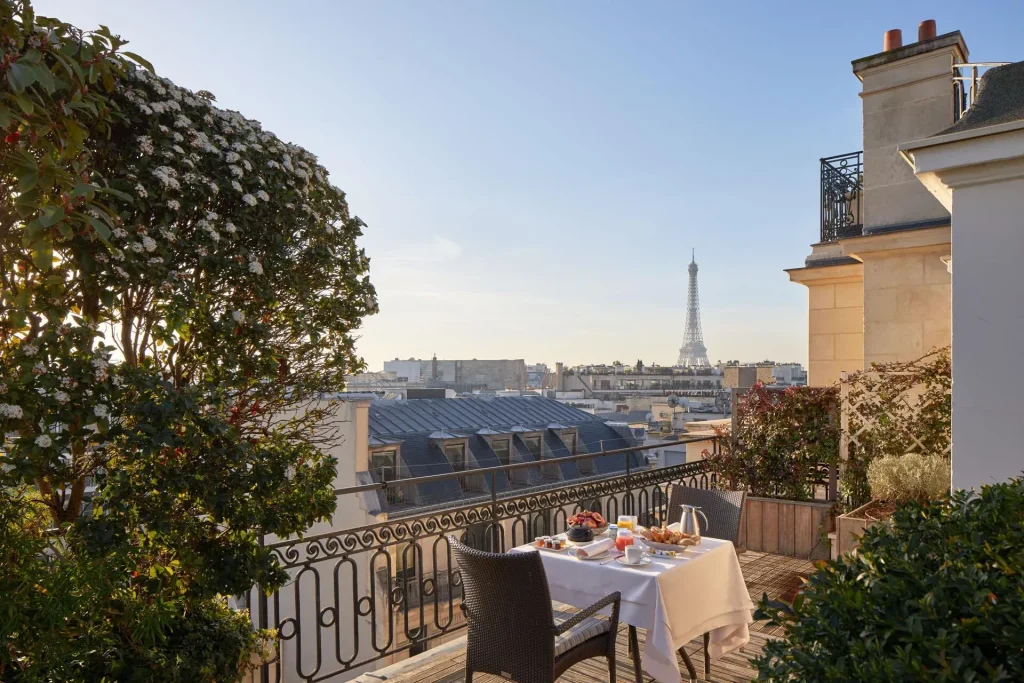 Chọn khách sạn ở ngoại ô - Sai lầm hàng đầu cần tránh khi du lịch đến Paris