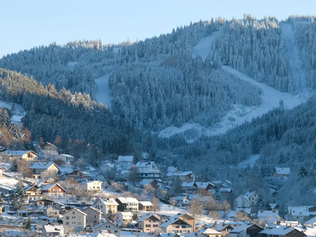 Gérardmer - Tận hưởng không khí Giáng sinh ở ngôi làng nhỏ miền núi